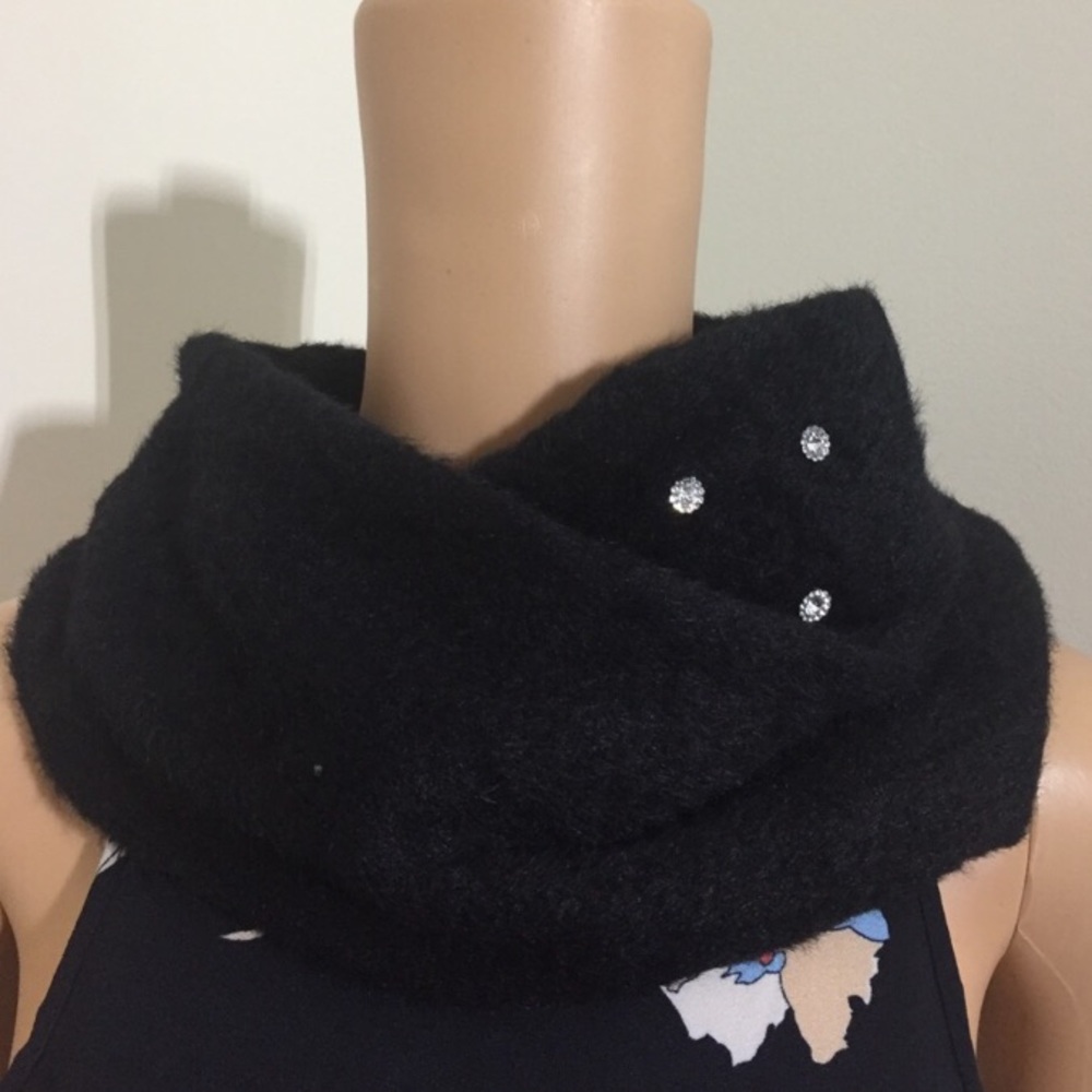 Karl Lagerfeld || Paris-Jewel Detail infinity ♾ Scarf size one size
